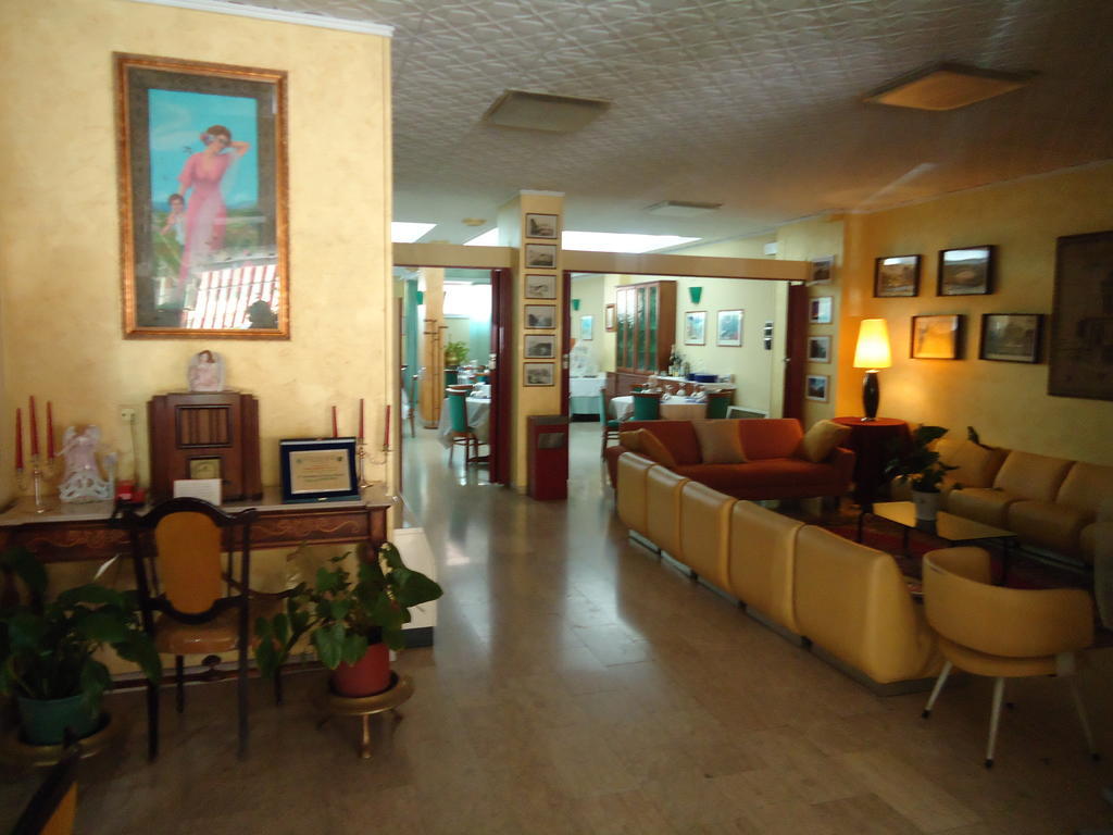 Hotel Ristorante Mommo Polistena Zewnętrze zdjęcie