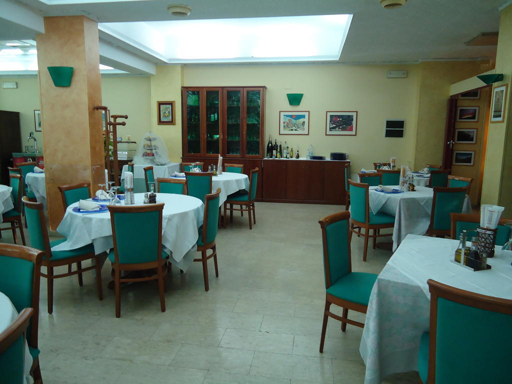 Hotel Ristorante Mommo Polistena Zewnętrze zdjęcie