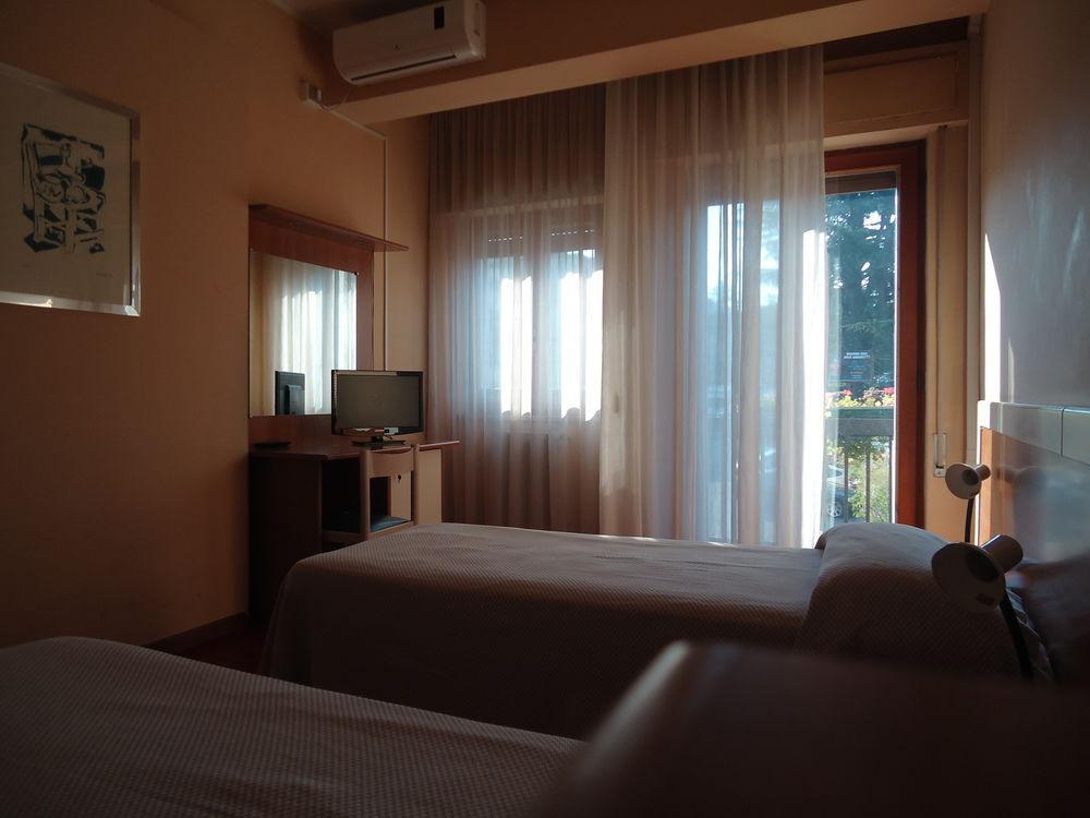 Hotel Ristorante Mommo Polistena Zewnętrze zdjęcie
